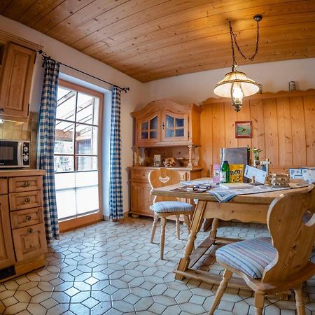 Ferienwohnung Woernerblick Міттенвальд Екстер'єр фото